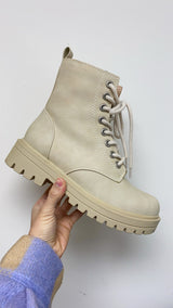 Grant Lace-Up Boots- Light Beige